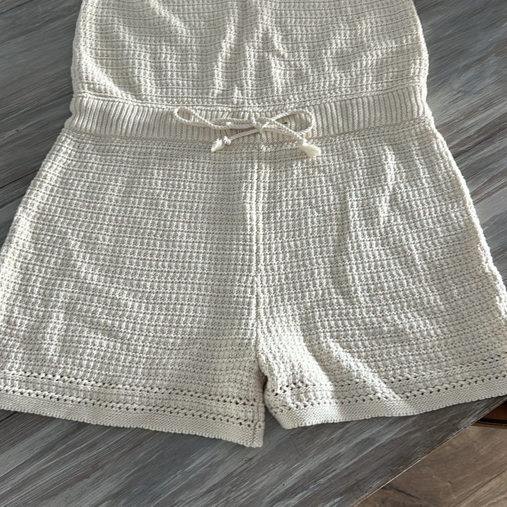 Universal Thread Crochet Romper - Picture 4 of 5